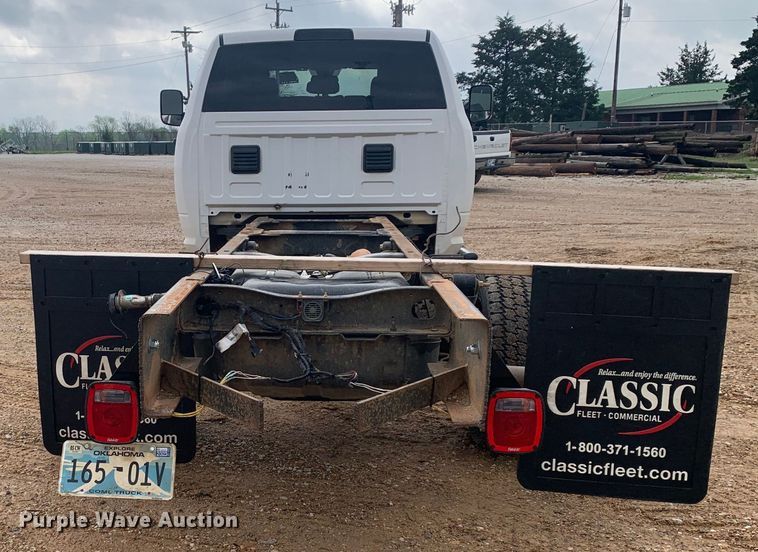 image for item LI9230 2018 Dodge Ram 5500HD  Crew Cab truck cab and chassis