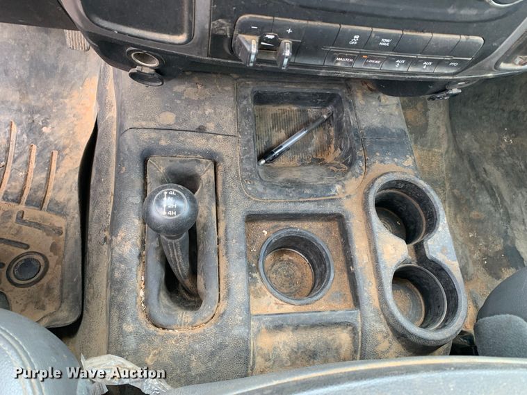 image for item LI9230 2018 Dodge Ram 5500HD  Crew Cab truck cab and chassis