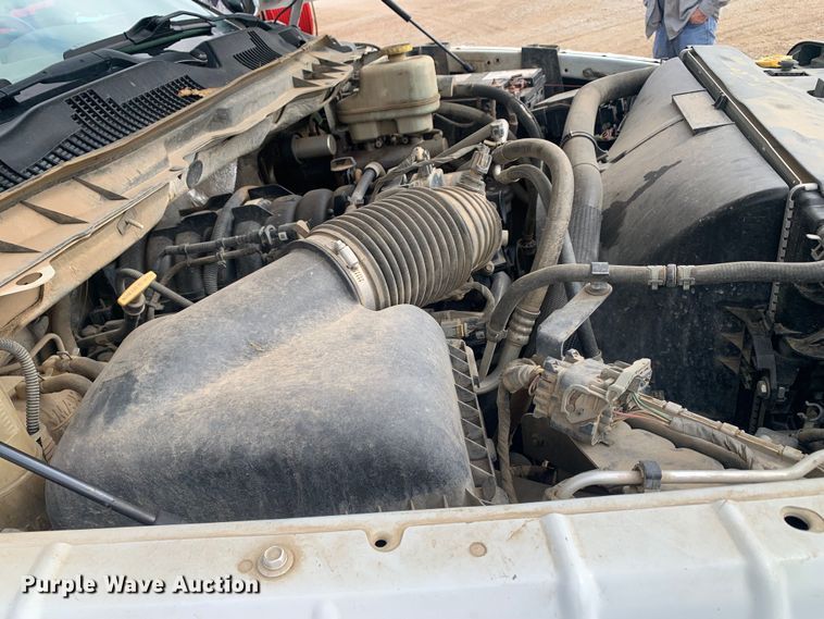 image for item LI9230 2018 Dodge Ram 5500HD  Crew Cab truck cab and chassis