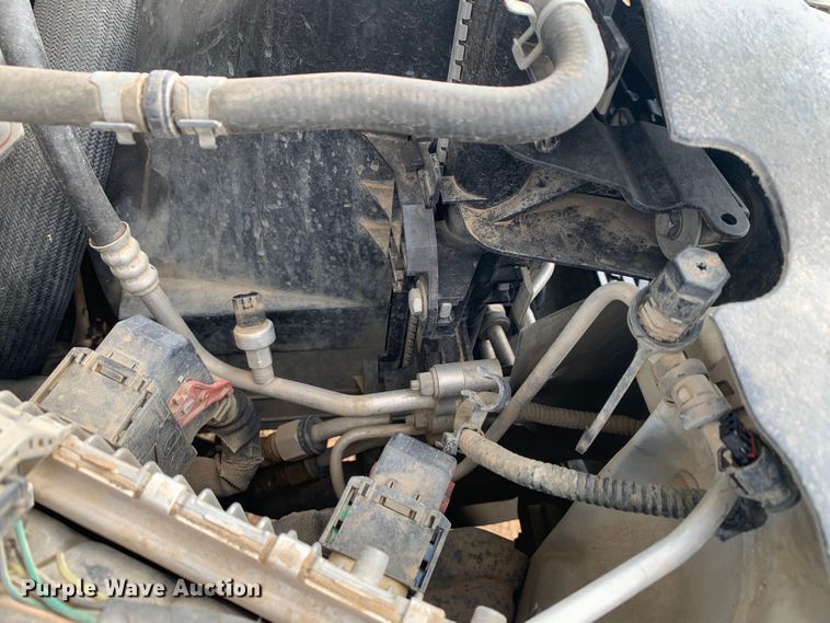 image for item LI9230 2018 Dodge Ram 5500HD  Crew Cab truck cab and chassis