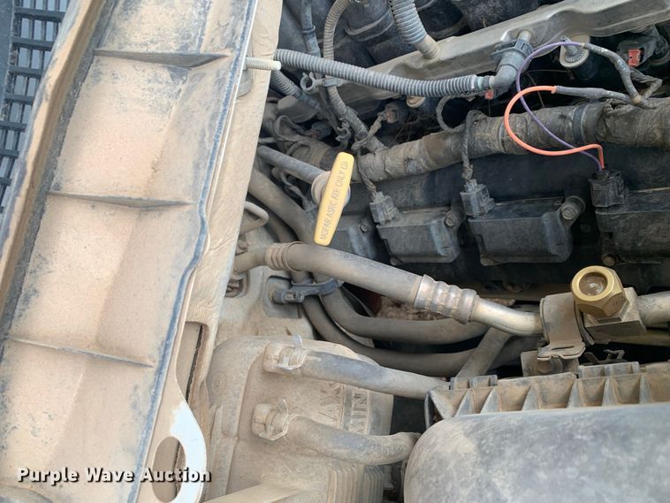 image for item LI9230 2018 Dodge Ram 5500HD  Crew Cab truck cab and chassis