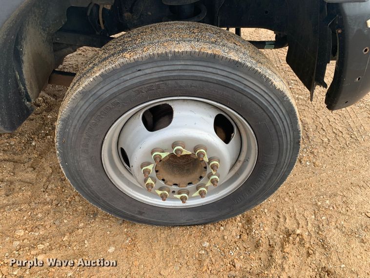 image for item LI9230 2018 Dodge Ram 5500HD  Crew Cab truck cab and chassis