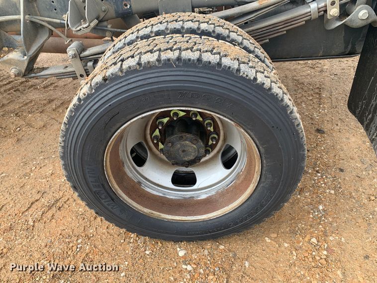 image for item LI9230 2018 Dodge Ram 5500HD  Crew Cab truck cab and chassis