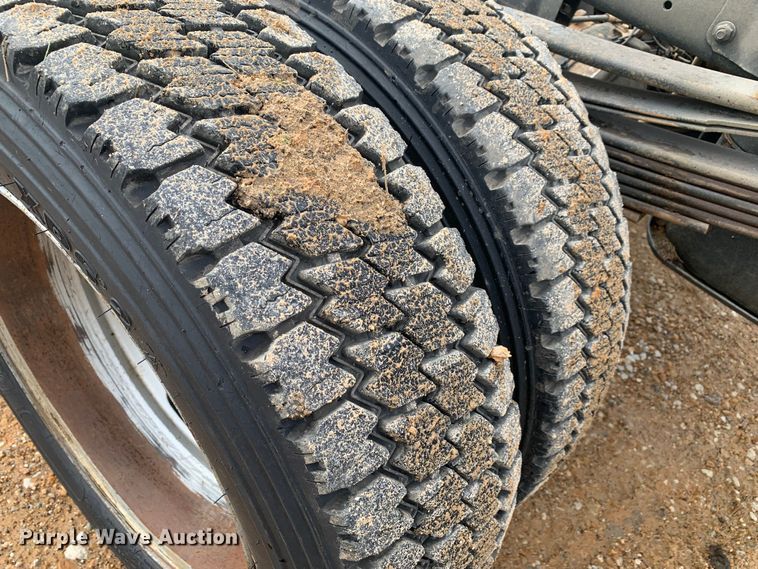 image for item LI9230 2018 Dodge Ram 5500HD  Crew Cab truck cab and chassis