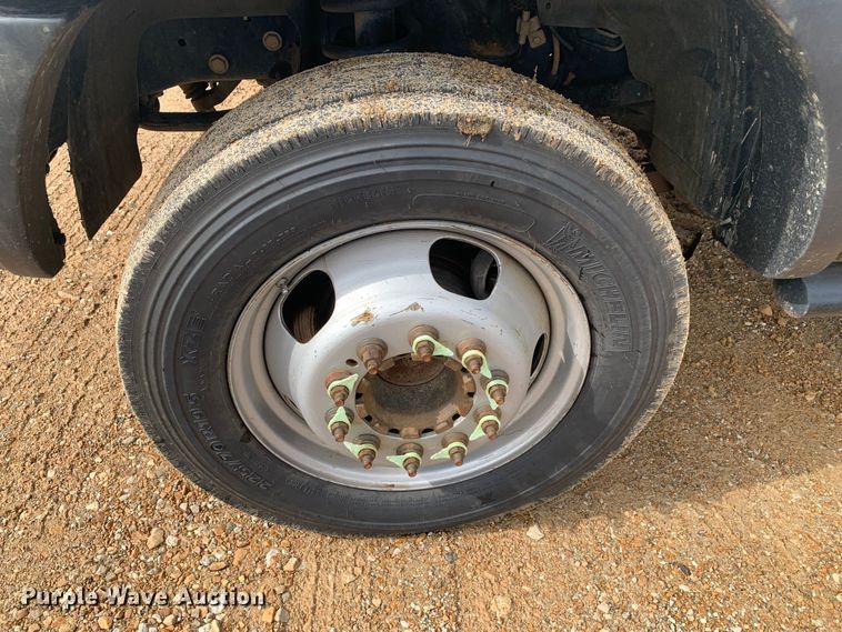 image for item LI9230 2018 Dodge Ram 5500HD  Crew Cab truck cab and chassis