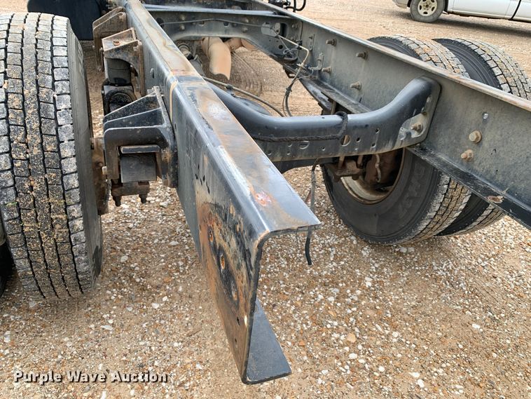 image for item LI9232 2008 Ford F650 Super Duty  truck cab and chassis