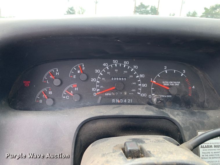 image for item LI9232 2008 Ford F650 Super Duty  truck cab and chassis