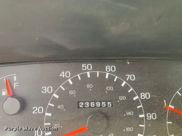 image for item LI9232 2008 Ford F650 Super Duty  truck cab and chassis