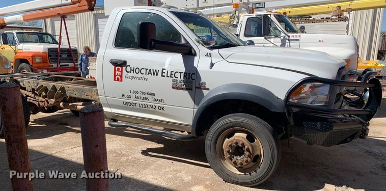 image for item LI9237 2013 Dodge Ram 5500HD  truck cab and chassis