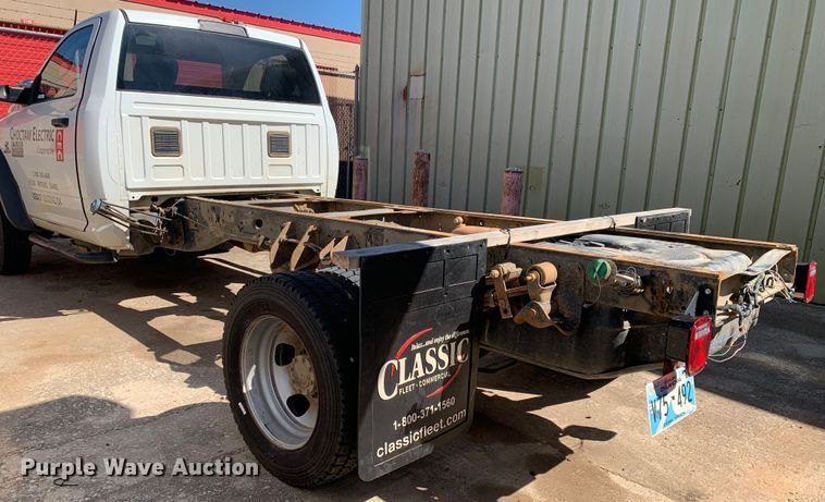 image for item LI9237 2013 Dodge Ram 5500HD  truck cab and chassis