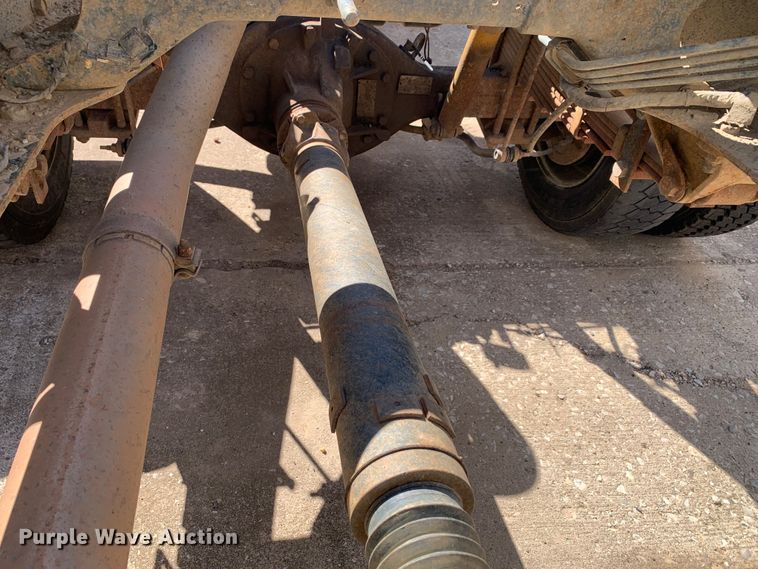 image for item LI9237 2013 Dodge Ram 5500HD  truck cab and chassis