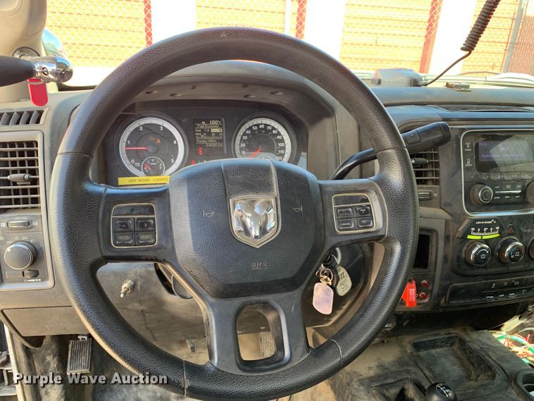 image for item LI9237 2013 Dodge Ram 5500HD  truck cab and chassis