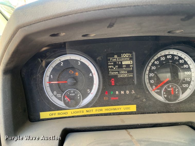 image for item LI9237 2013 Dodge Ram 5500HD  truck cab and chassis