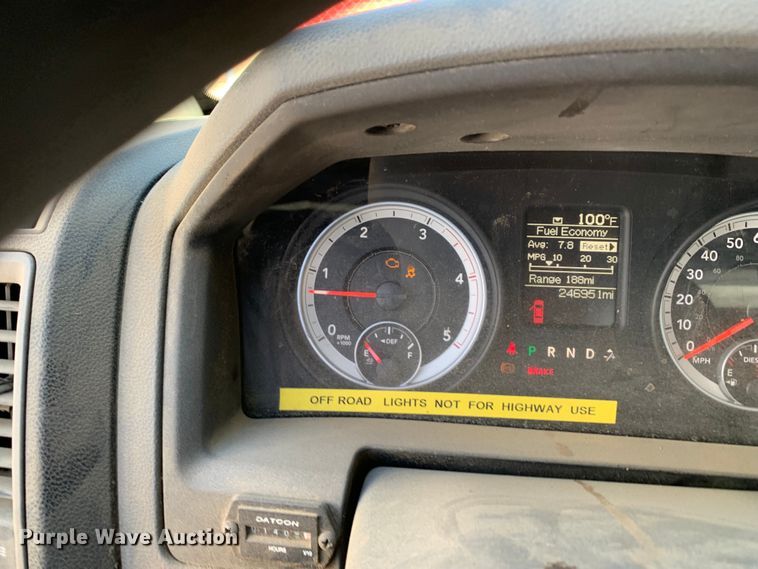 image for item LI9237 2013 Dodge Ram 5500HD  truck cab and chassis