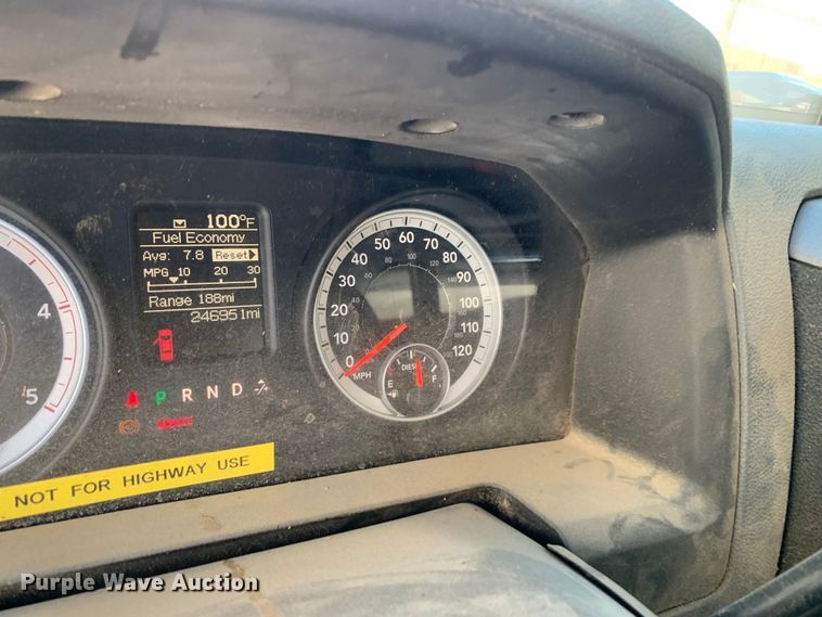 image for item LI9237 2013 Dodge Ram 5500HD  truck cab and chassis