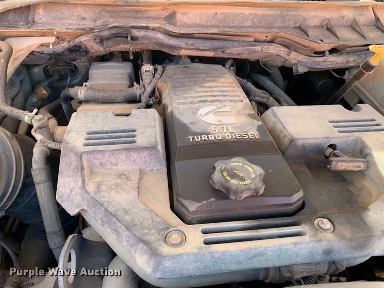 image for item LI9237 2013 Dodge Ram 5500HD  truck cab and chassis