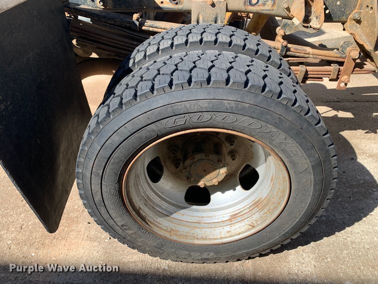 image for item LI9237 2013 Dodge Ram 5500HD  truck cab and chassis