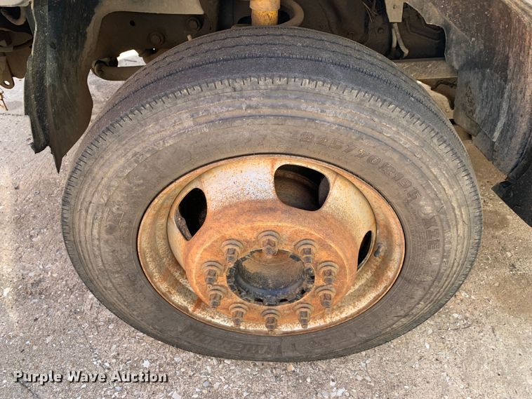 image for item LI9237 2013 Dodge Ram 5500HD  truck cab and chassis