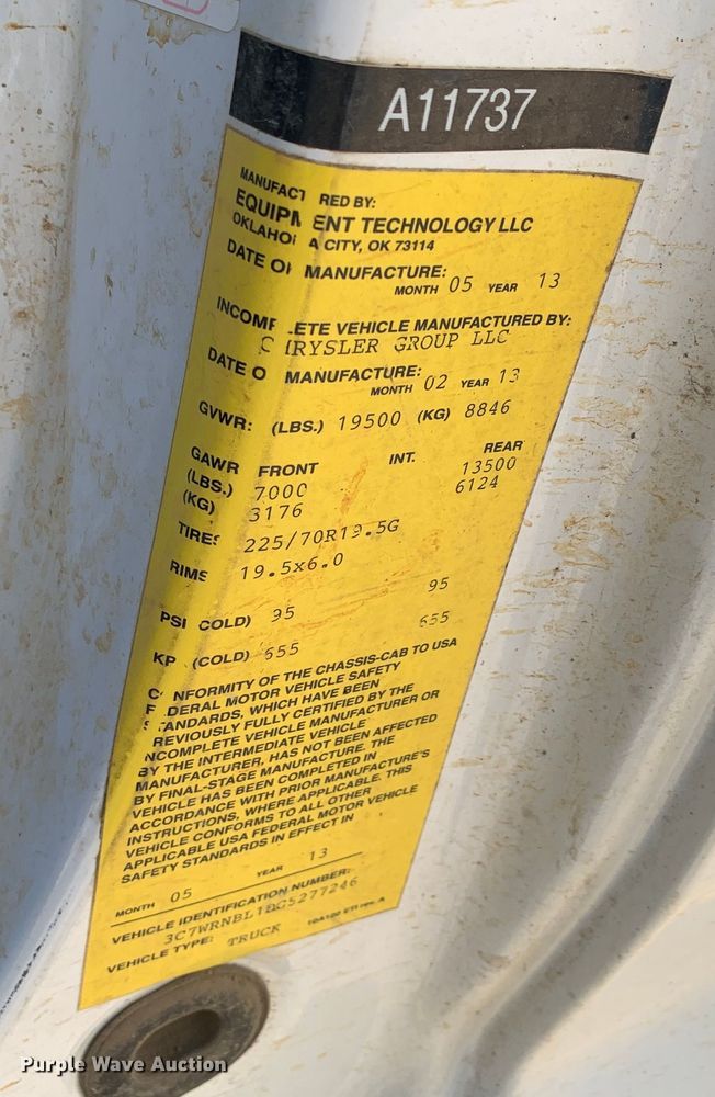 image for item LI9237 2013 Dodge Ram 5500HD  truck cab and chassis