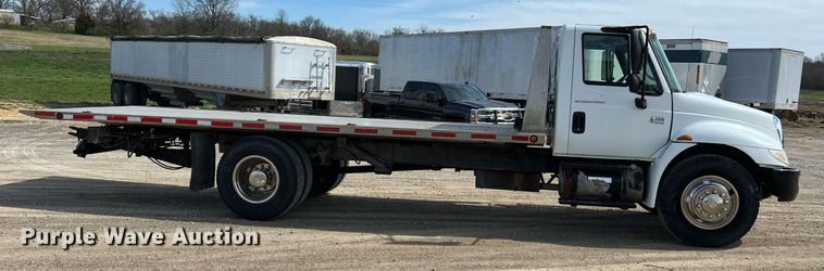 image for item LI9579 2007 International 4300  rollback truck