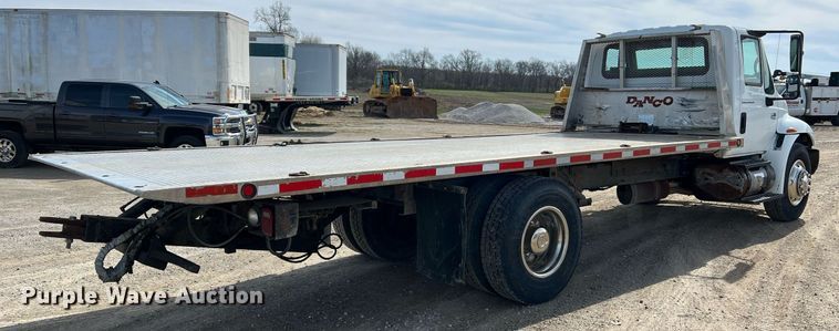 image for item LI9579 2007 International 4300  rollback truck