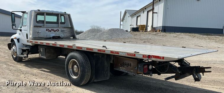 image for item LI9579 2007 International 4300  rollback truck