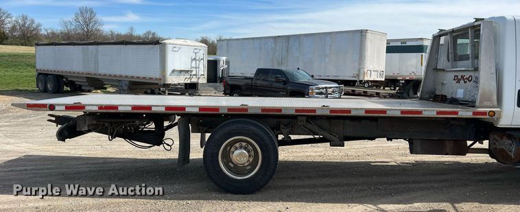 image for item LI9579 2007 International 4300  rollback truck