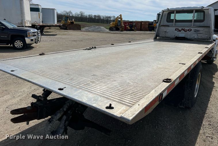 image for item LI9579 2007 International 4300  rollback truck