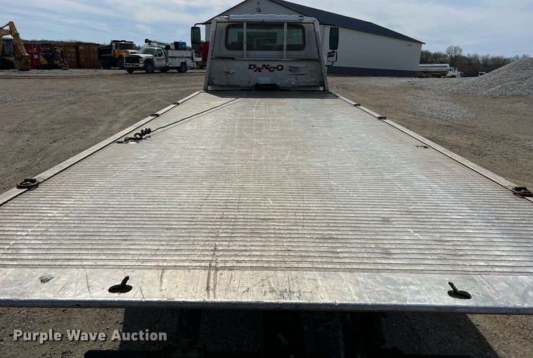 image for item LI9579 2007 International 4300  rollback truck