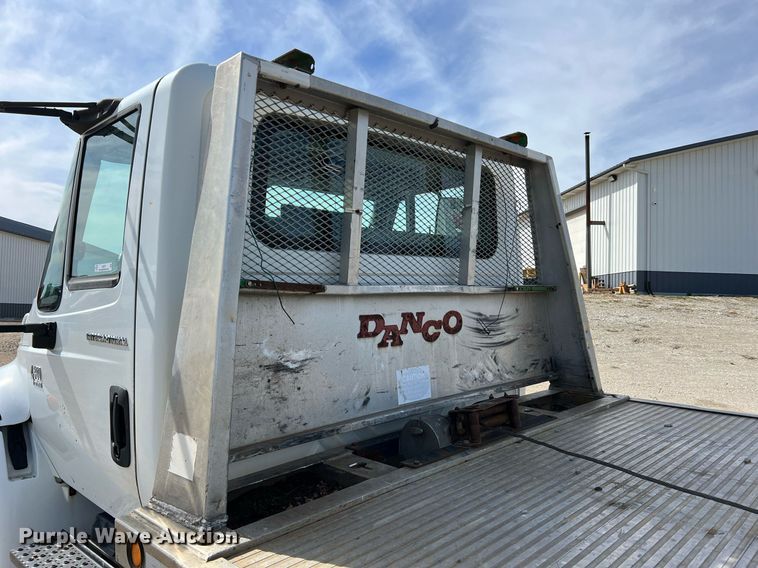 image for item LI9579 2007 International 4300  rollback truck