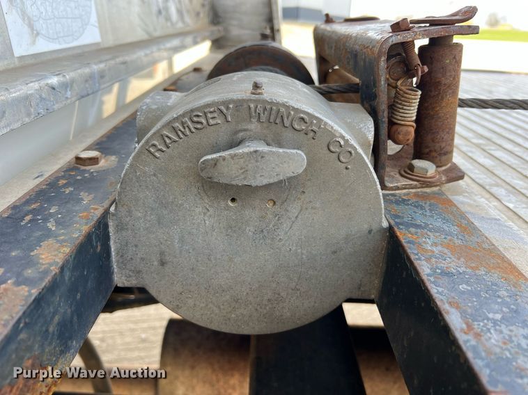 image for item LI9579 2007 International 4300  rollback truck