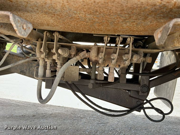 image for item LI9579 2007 International 4300  rollback truck