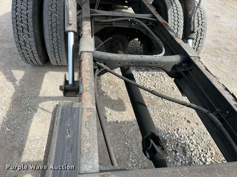 image for item LI9579 2007 International 4300  rollback truck