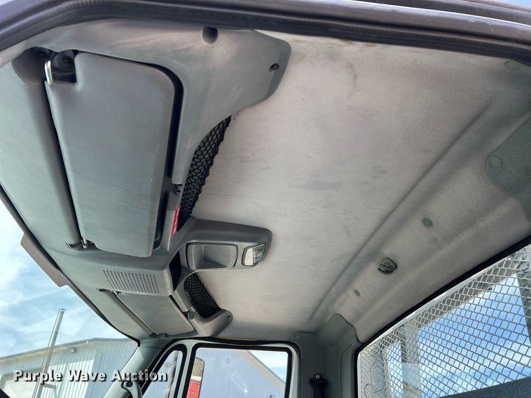 image for item LI9579 2007 International 4300  rollback truck