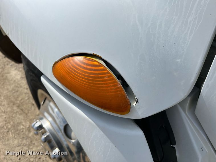 image for item LI9579 2007 International 4300  rollback truck