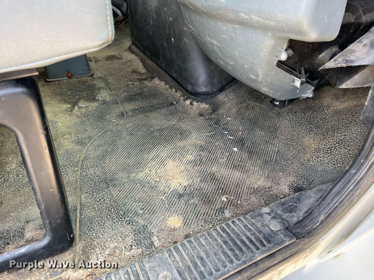 image for item LI9579 2007 International 4300  rollback truck