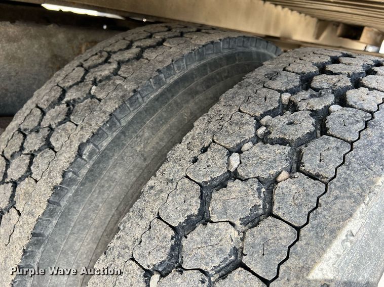 image for item LI9579 2007 International 4300  rollback truck