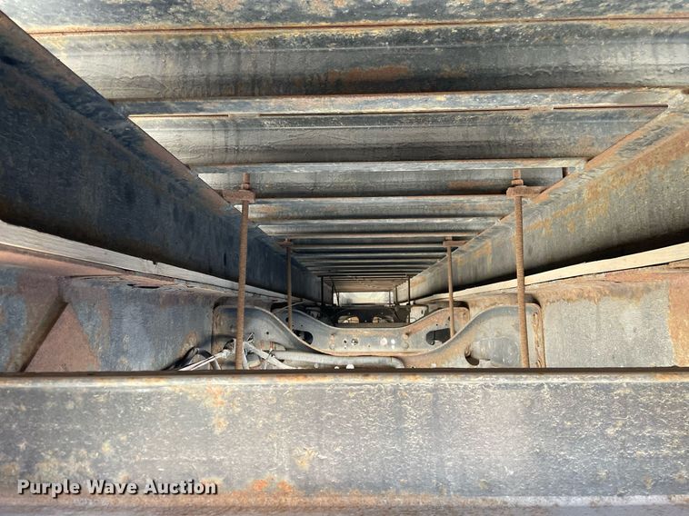 image for item LJ9542 2007 International 4300  flatbed truck