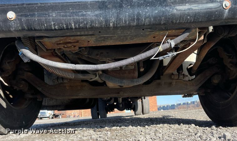 image for item LJ9542 2007 International 4300  flatbed truck