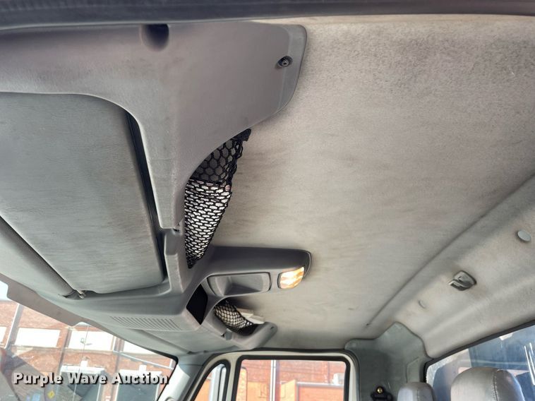 image for item LJ9542 2007 International 4300  flatbed truck