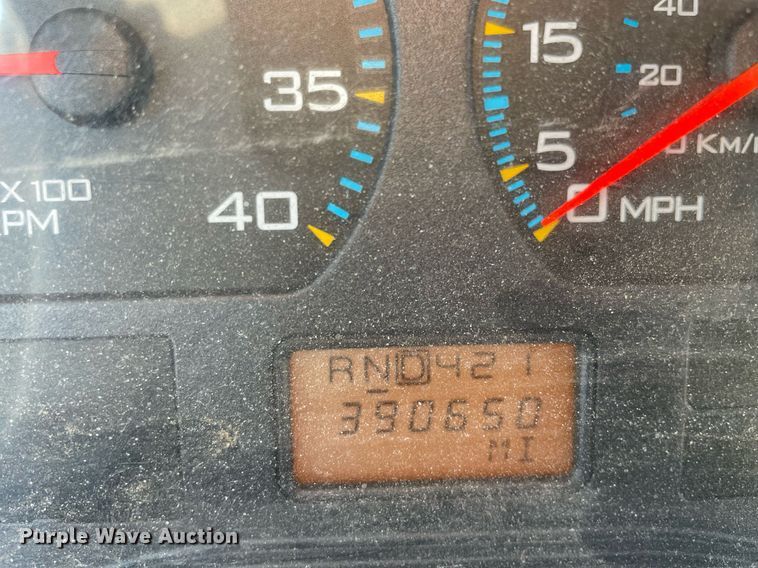 image for item LJ9542 2007 International 4300  flatbed truck