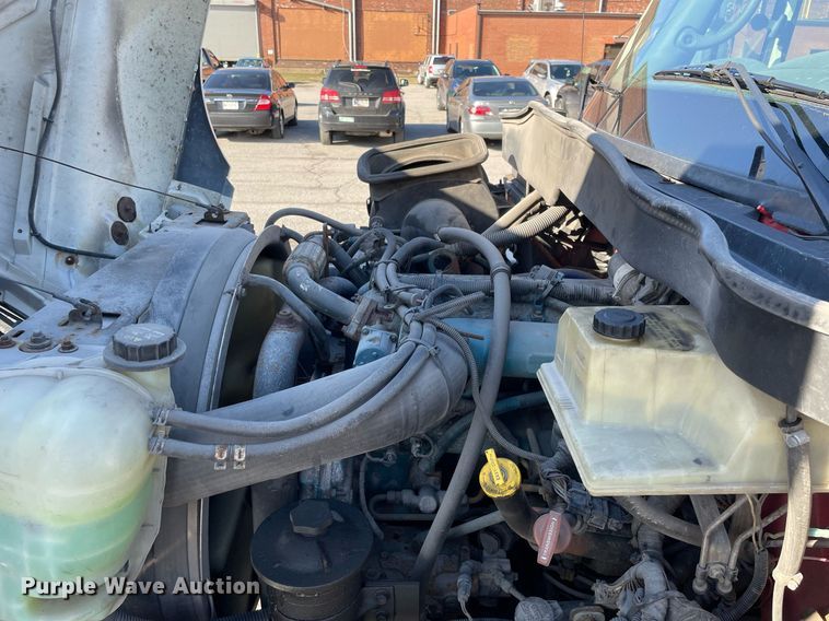 image for item LJ9542 2007 International 4300  flatbed truck