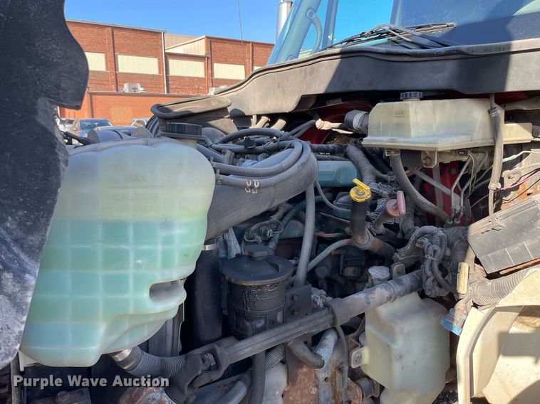 image for item LJ9542 2007 International 4300  flatbed truck