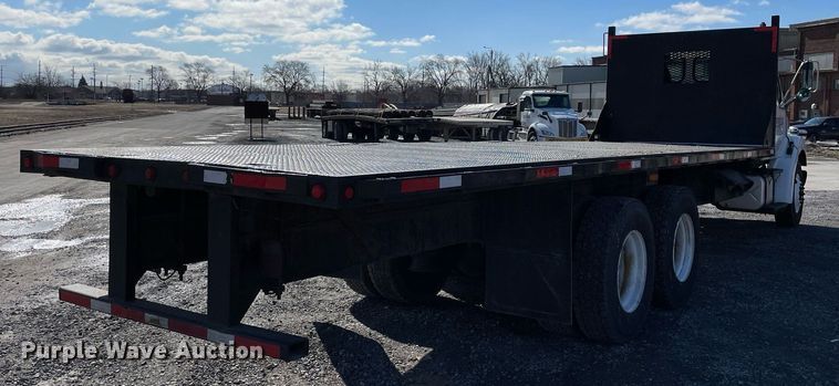 image for item LJ9545 2000 Sterling L7500  flatbed truck