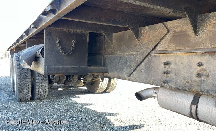 image for item LJ9545 2000 Sterling L7500  flatbed truck