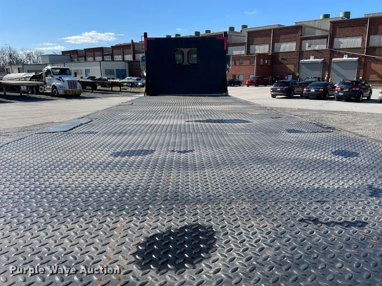 image for item LJ9545 2000 Sterling L7500  flatbed truck