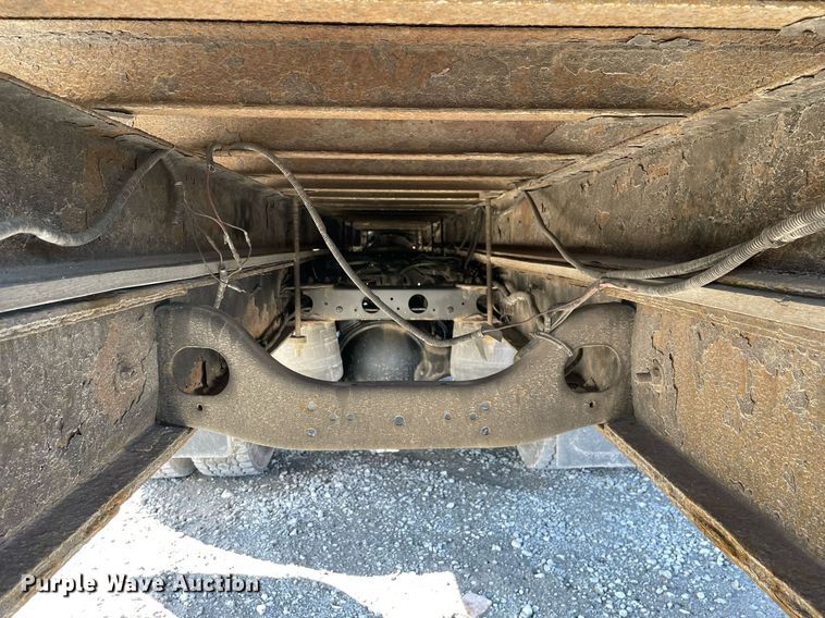 image for item LJ9545 2000 Sterling L7500  flatbed truck