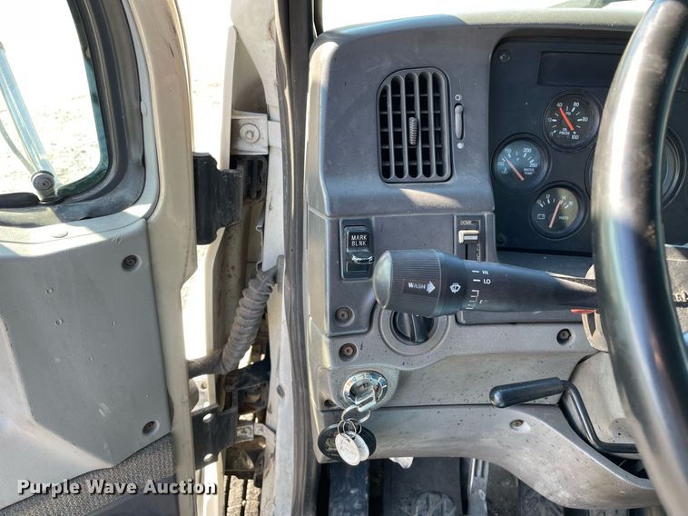 image for item LJ9545 2000 Sterling L7500  flatbed truck