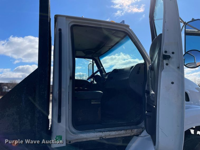 image for item LJ9545 2000 Sterling L7500  flatbed truck