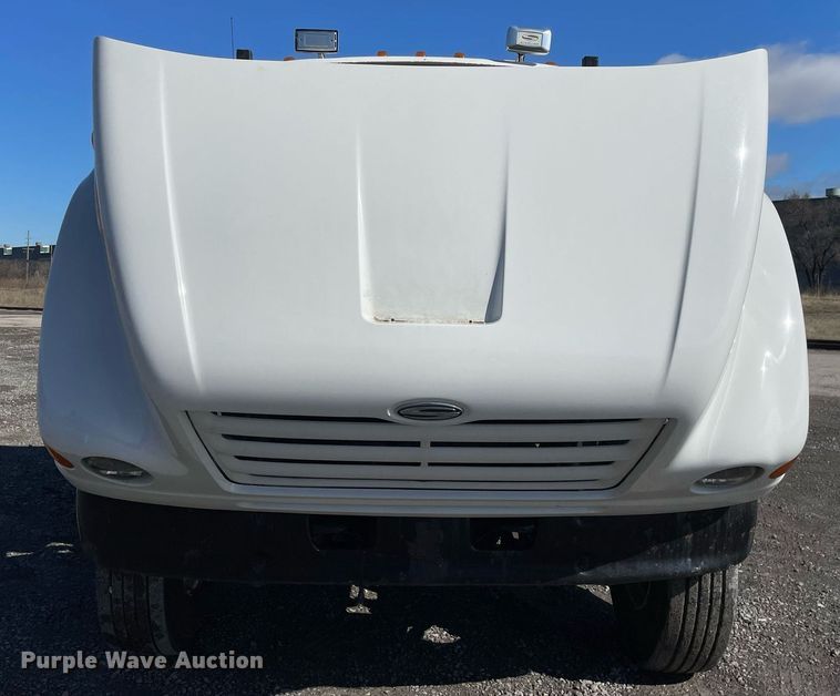 image for item LJ9545 2000 Sterling L7500  flatbed truck